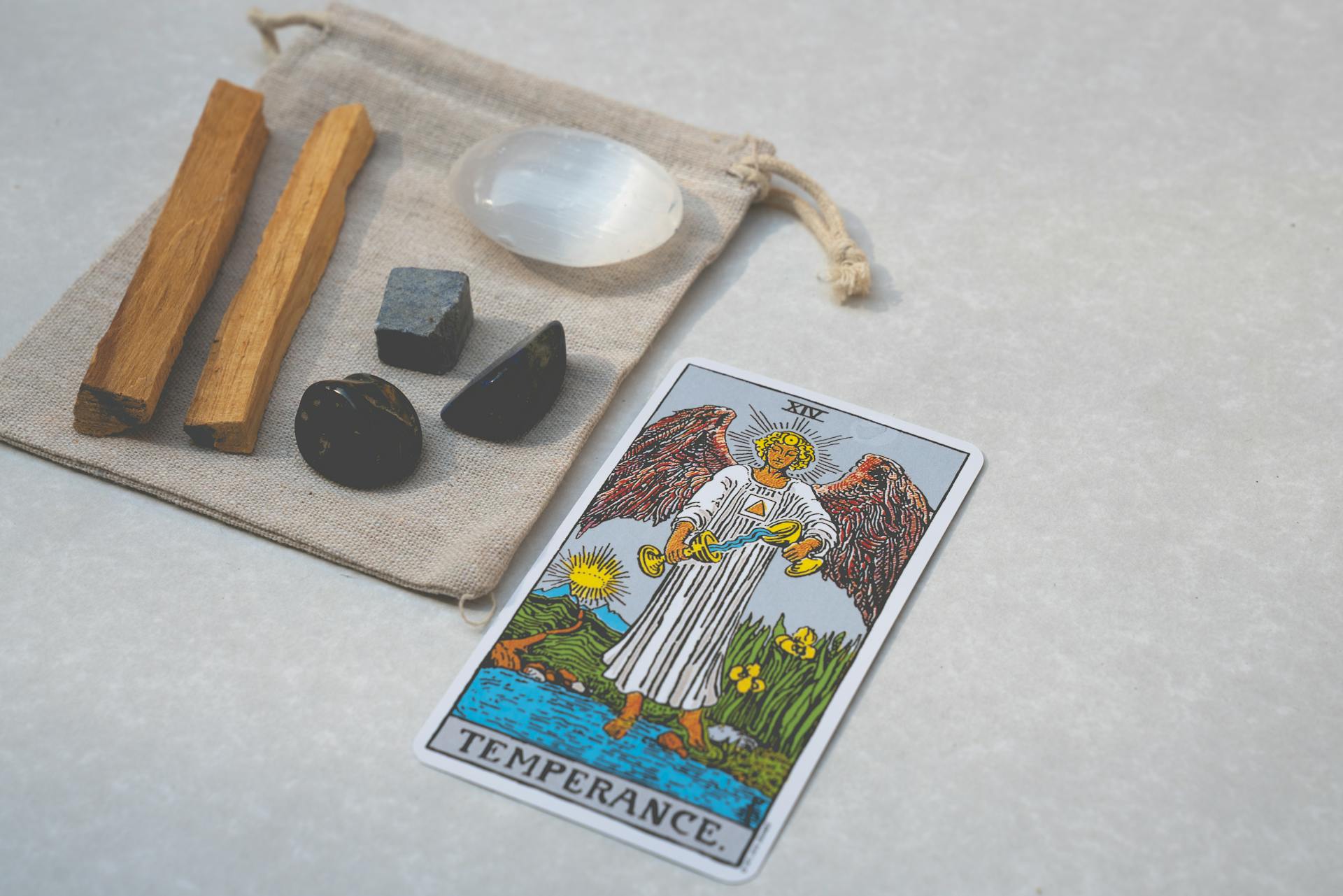 Tarot divinatoire Arcanes du tarot de Marseille pour voyance